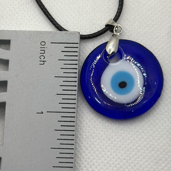 NWOT Glass Turkish eye with wax cord - Picture 4 of 4